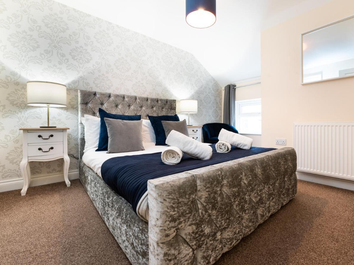 Scarborough Stays - Luxury Townhouse Ideal For Large Groups - Hot Tub Eksteriør bilde