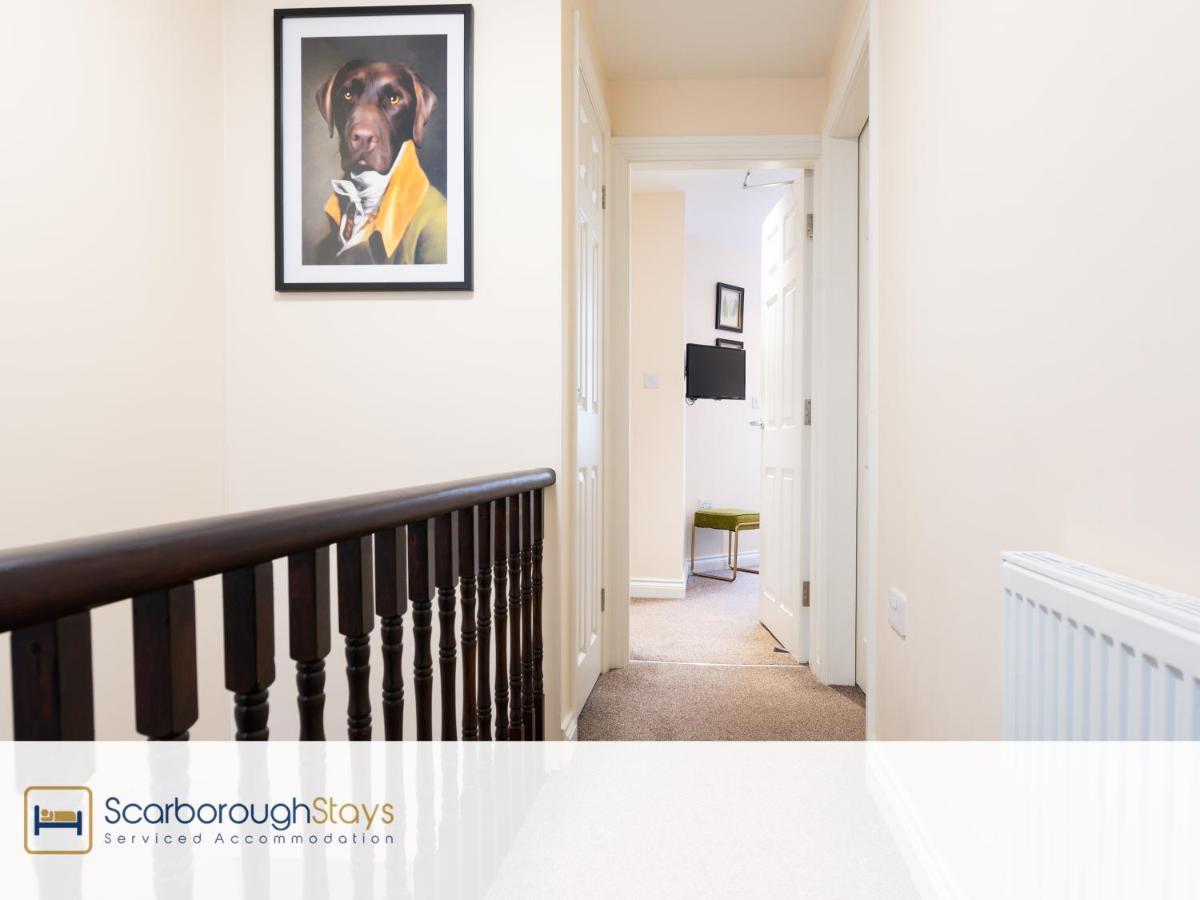 Scarborough Stays - Luxury Townhouse Ideal For Large Groups - Hot Tub Eksteriør bilde