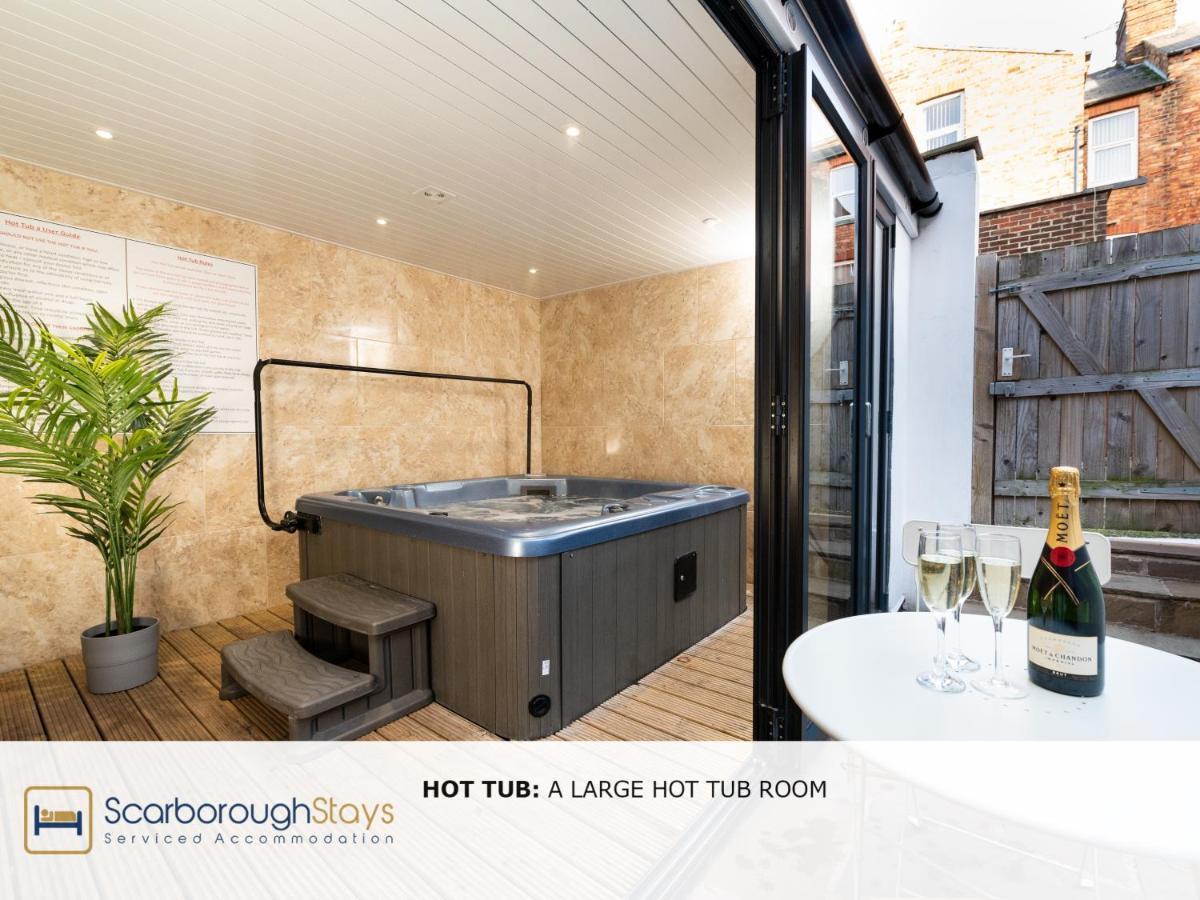 Scarborough Stays - Luxury Townhouse Ideal For Large Groups - Hot Tub Eksteriør bilde